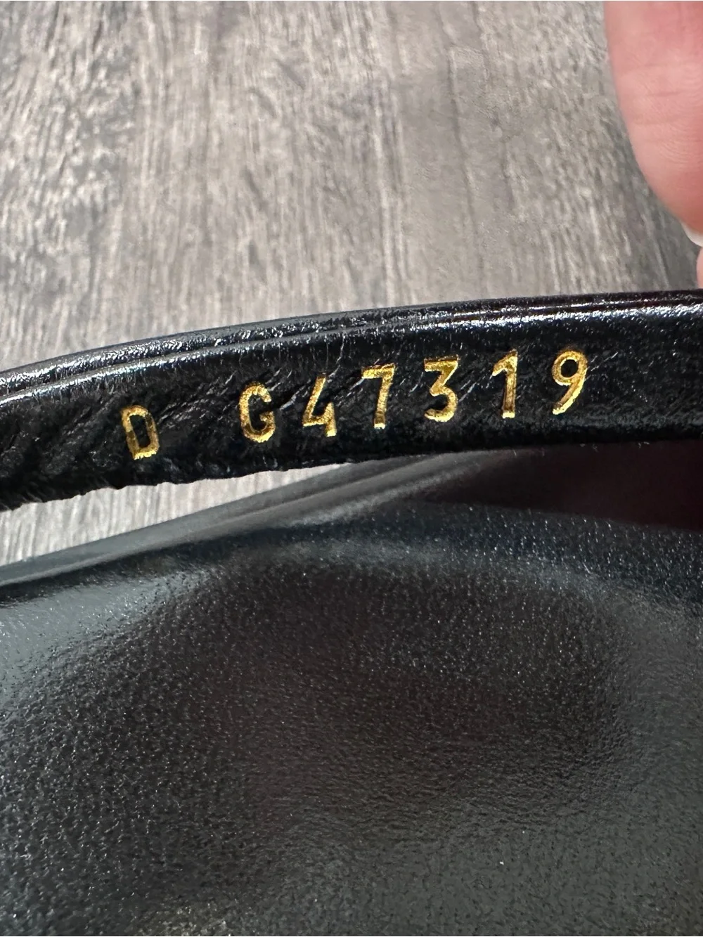 2026 CHANEL Black leather GOLD CC Logo FLIP FLOP Slides Flat Sandals 41.5C BLAZY